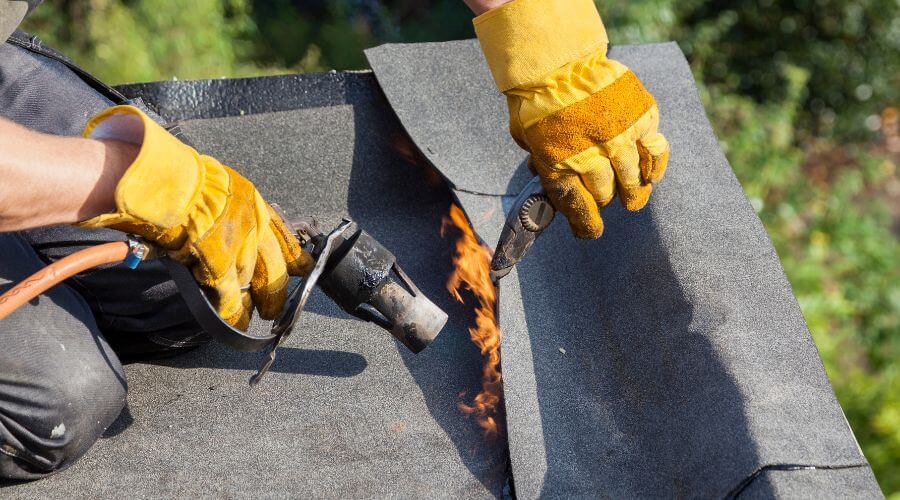 Expert Emergency Roof Repairs services in Baileyville, IL